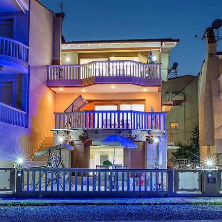 Peramos Rent House Apartment Néa Péramos Exterior foto